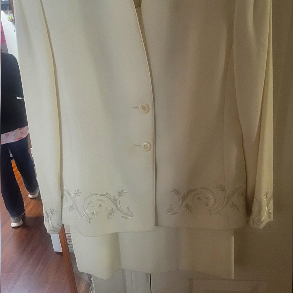 Women Suit